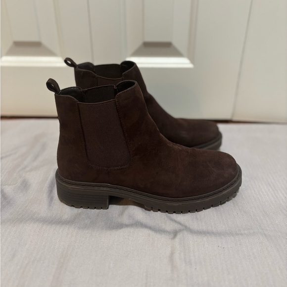 Nola Chocolate Brown Boots - Picture 3 of 8